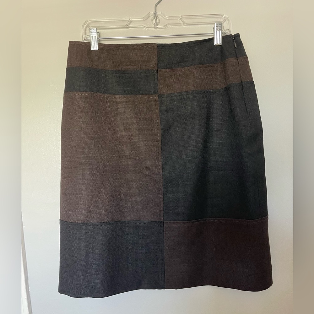 2 toned skirt measurements 16” L  22”H  23” L